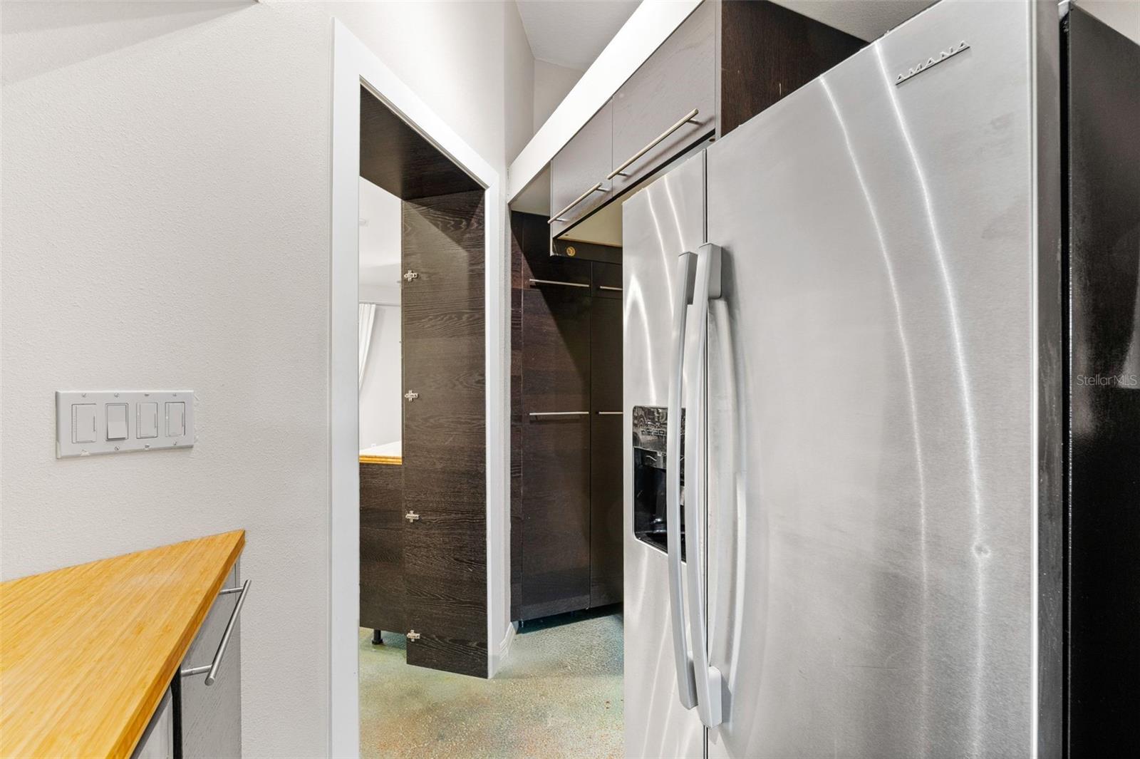 228 51ST STREET CIR E