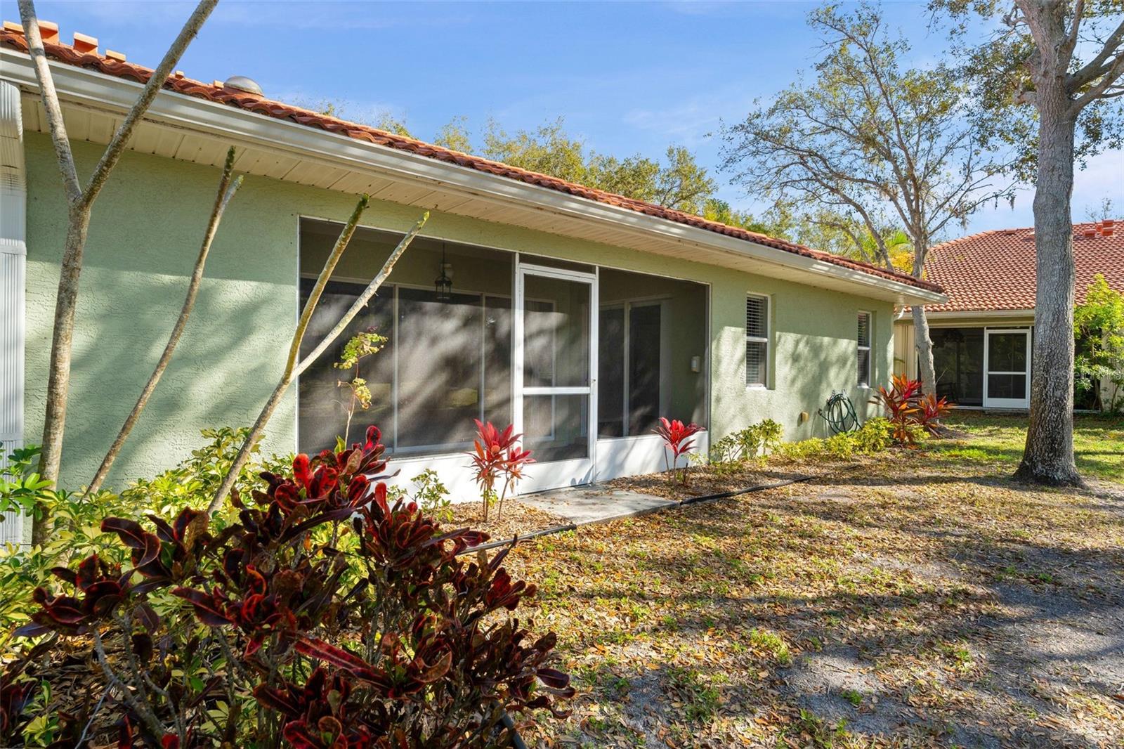 228 51ST STREET CIR E