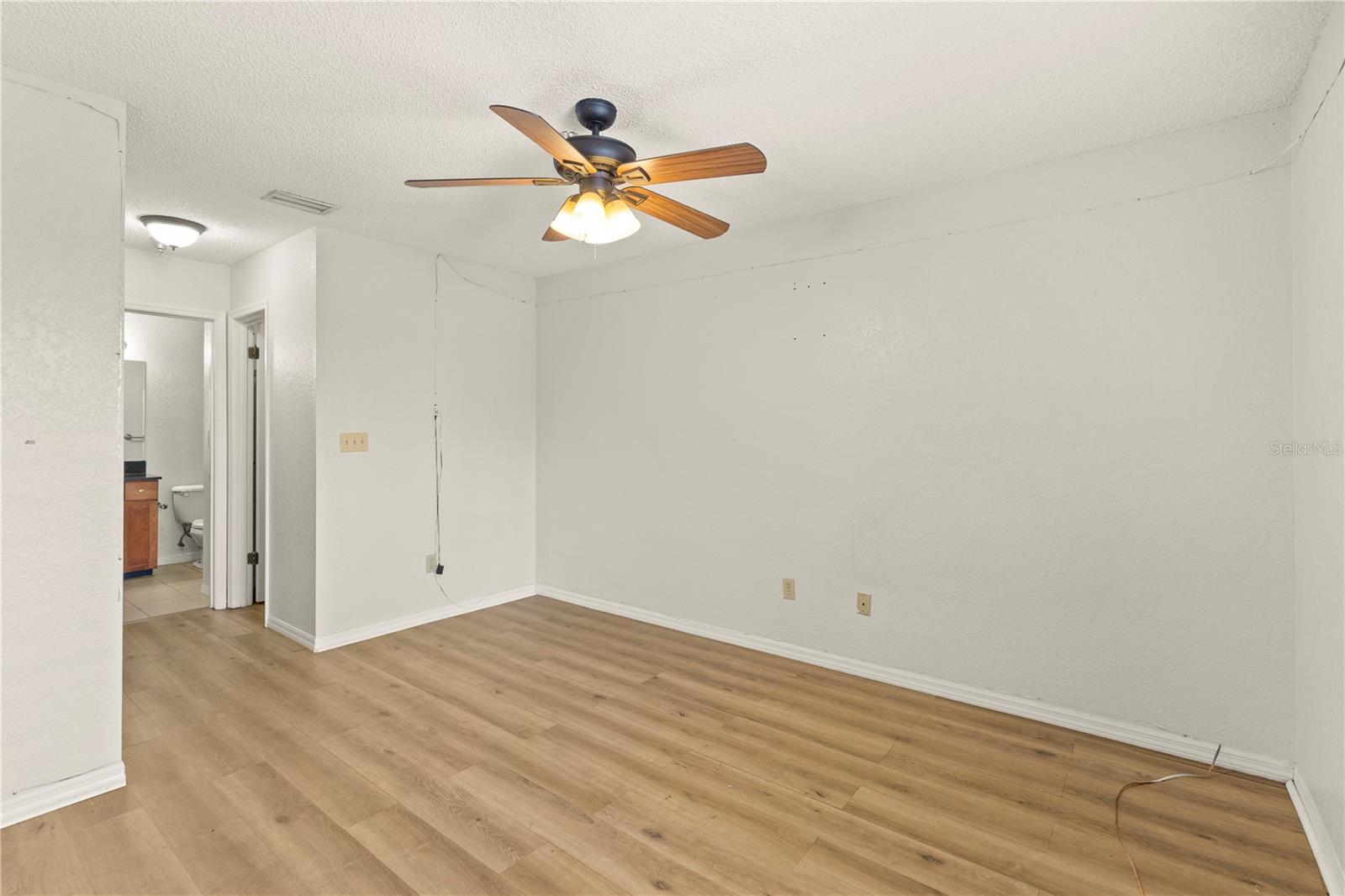 10265 GANDY BLVD N #1401