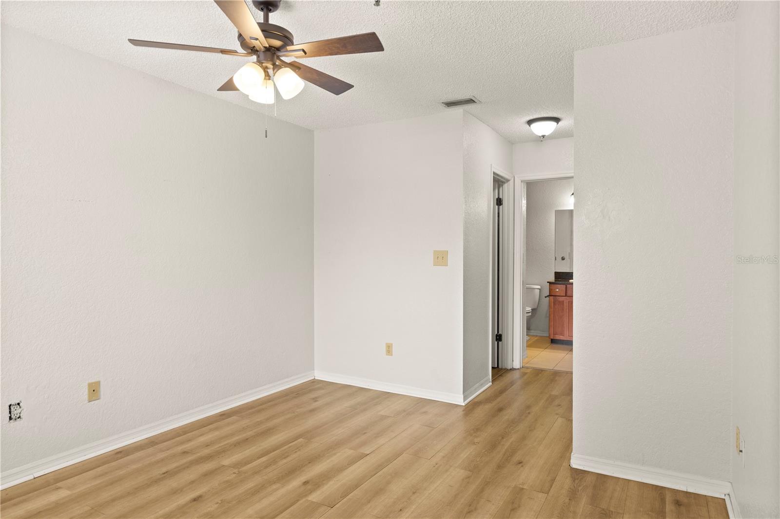 10265 GANDY BLVD N #1401