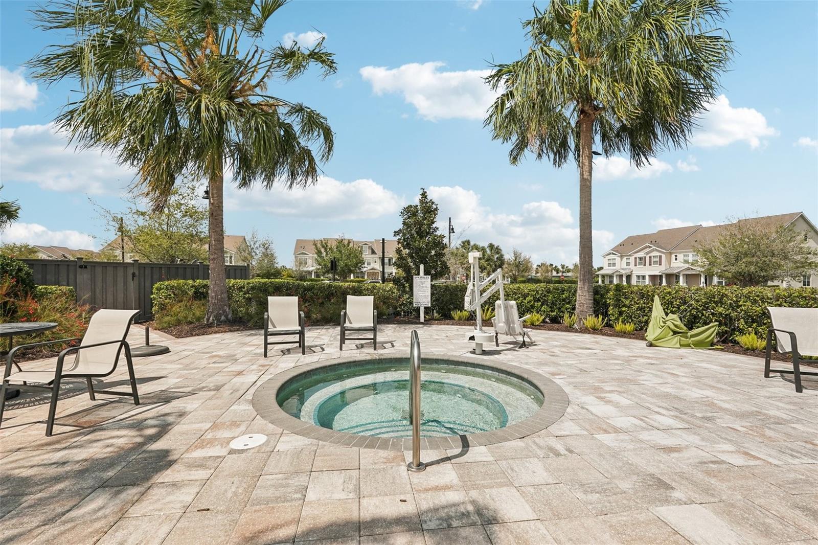 11904 PEBBLE DR