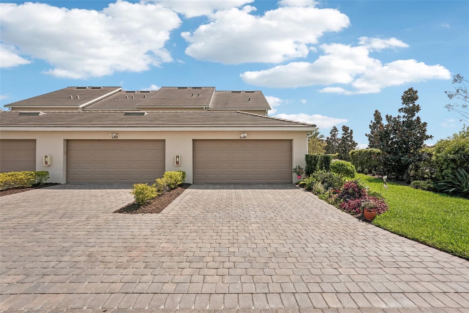 11904 PEBBLE DR