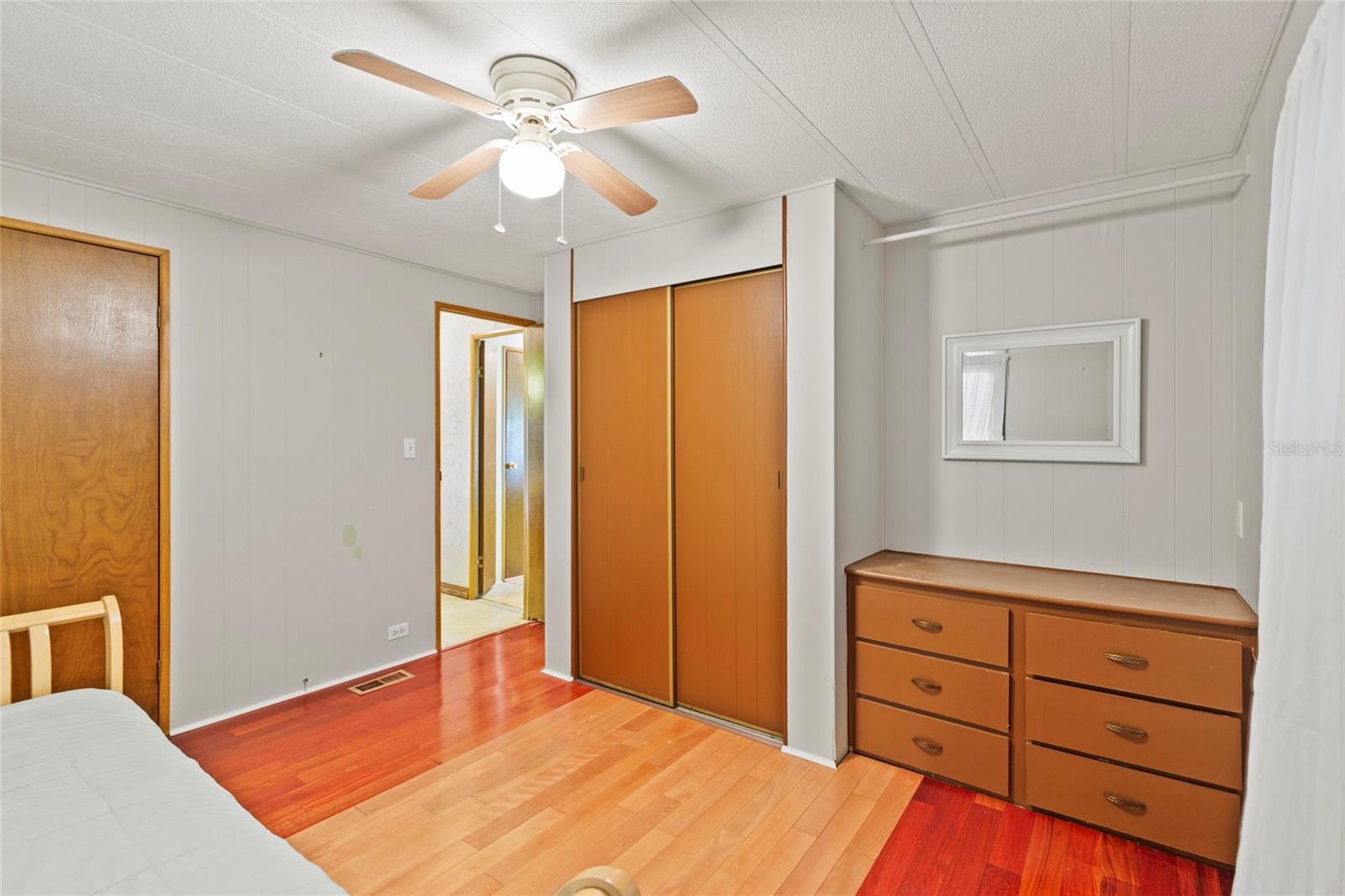 4404 12TH STREET CT E