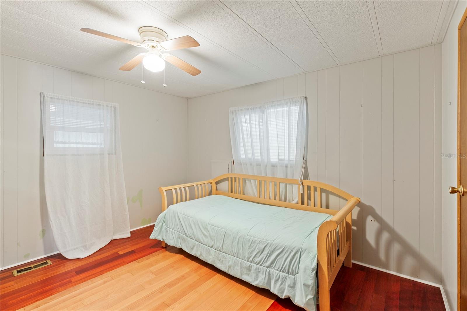 4404 12TH STREET CT E