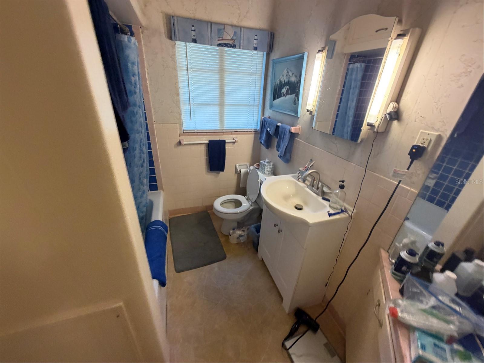 705 33RD STREET CT W #A