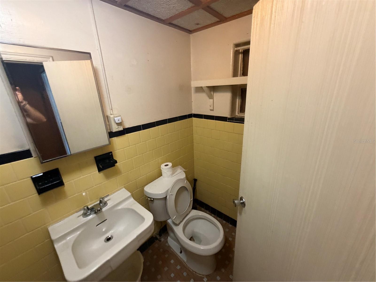 705 33RD STREET CT W #A