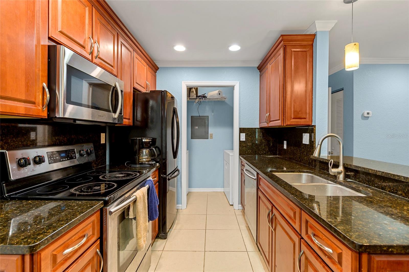 10265 GANDY BLVD N #813