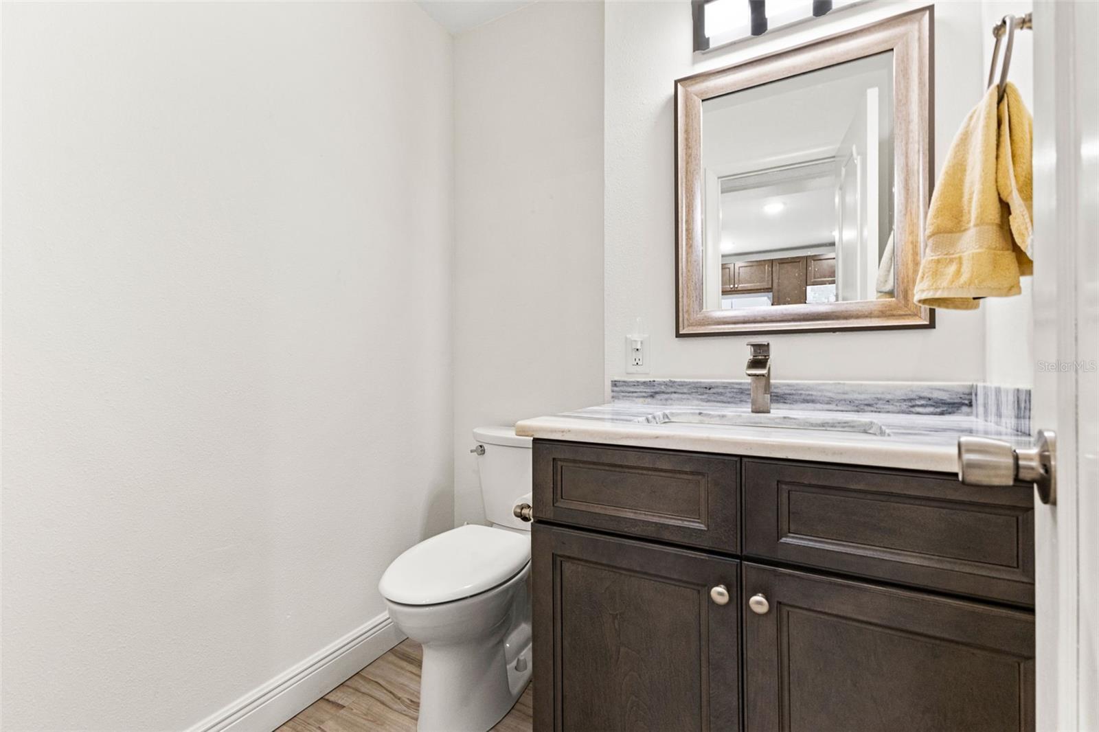 100 BLUFF VIEW DR #207B