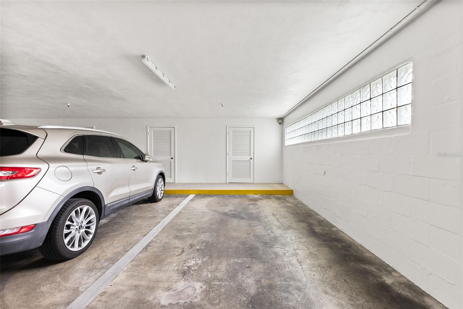 100 BLUFF VIEW DR #207B