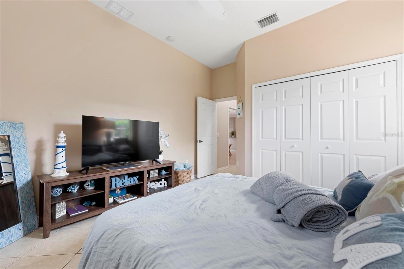 22610 NIGHT HERON WAY