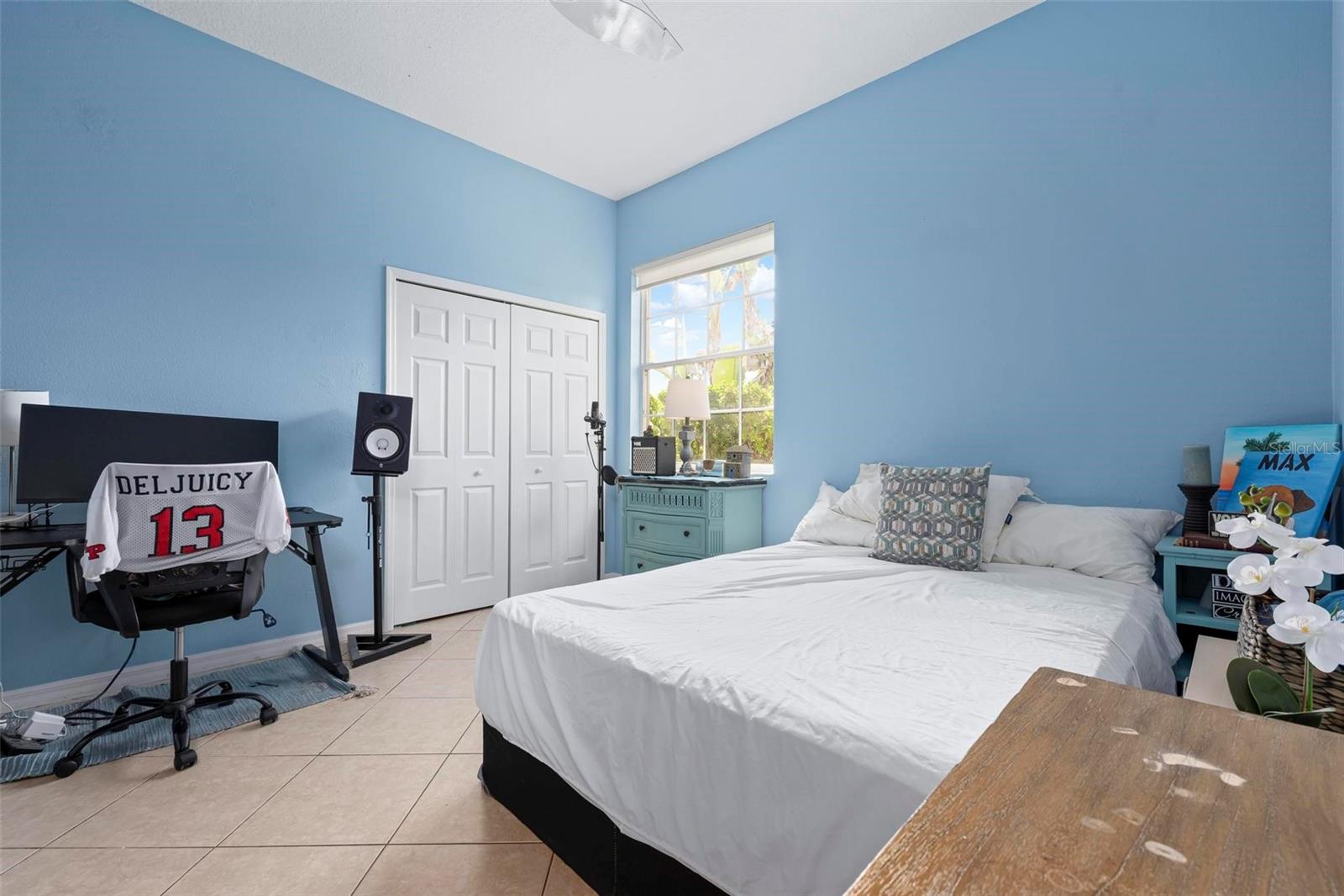 22610 NIGHT HERON WAY