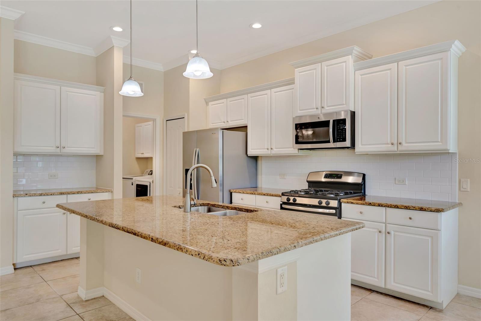 14435 WHITEMOSS TER