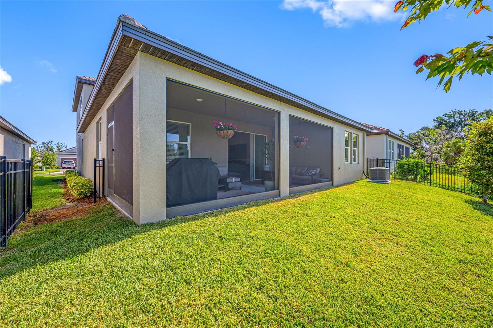 14325 17TH CT E