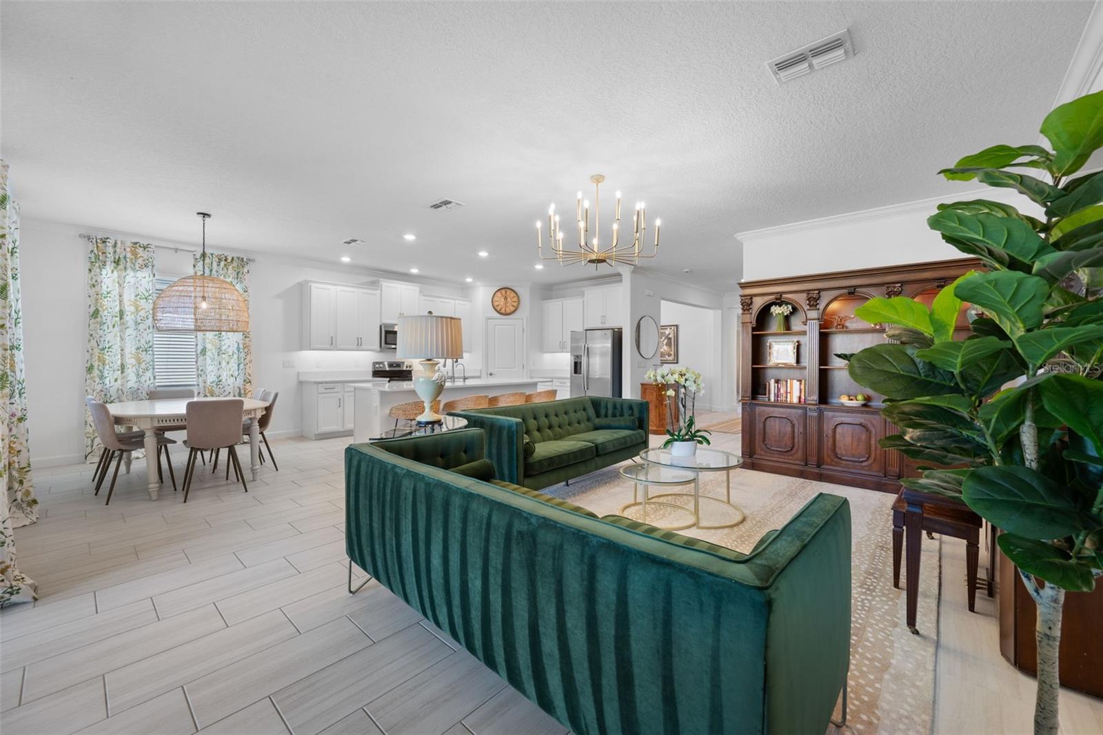 14325 17TH CT E
