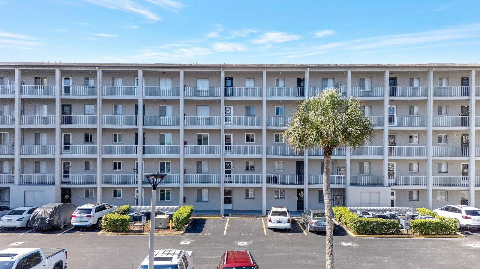 3344 LAKE BAYSHORE DR #P205