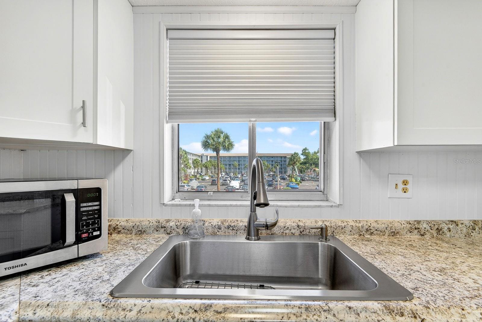 3344 LAKE BAYSHORE DR #P205