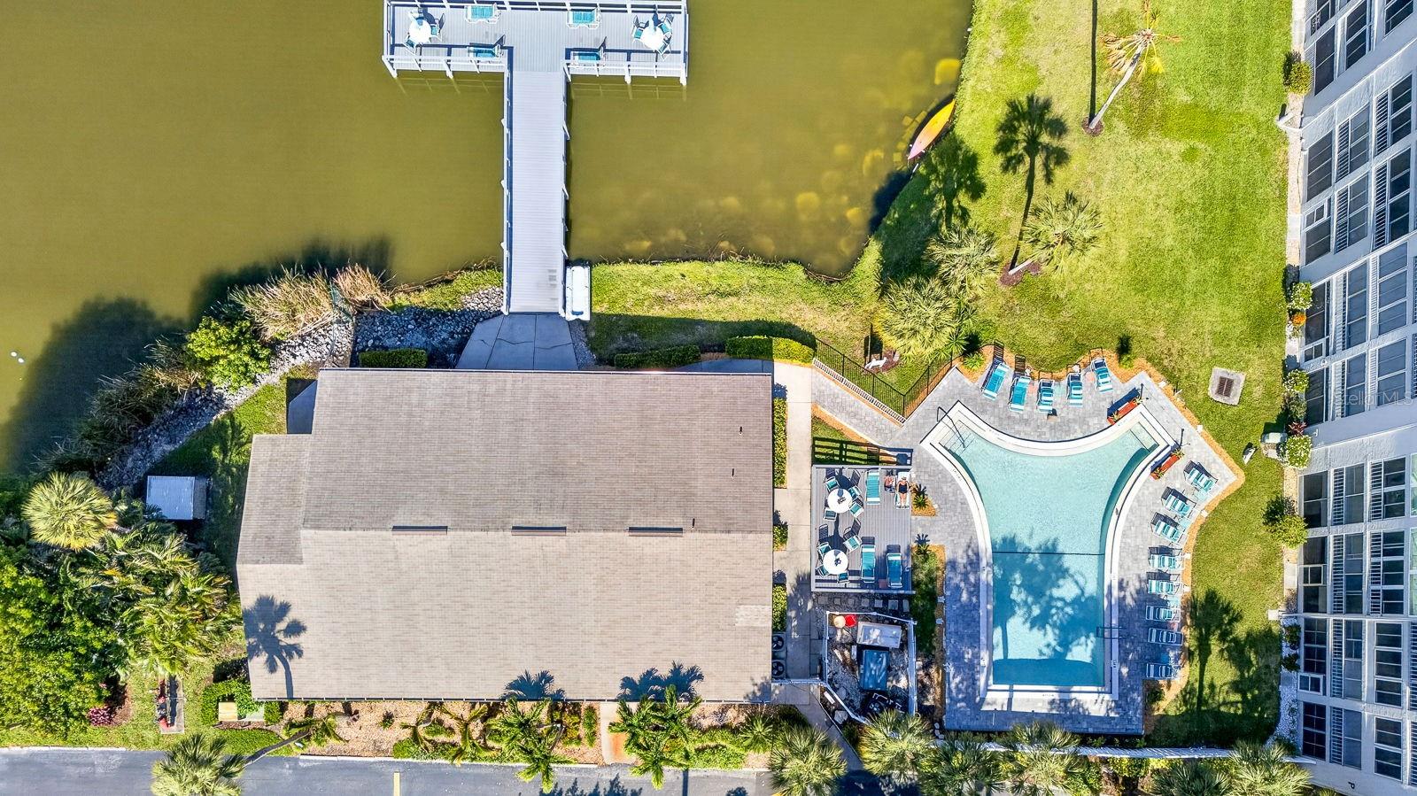 3344 LAKE BAYSHORE DR #P205
