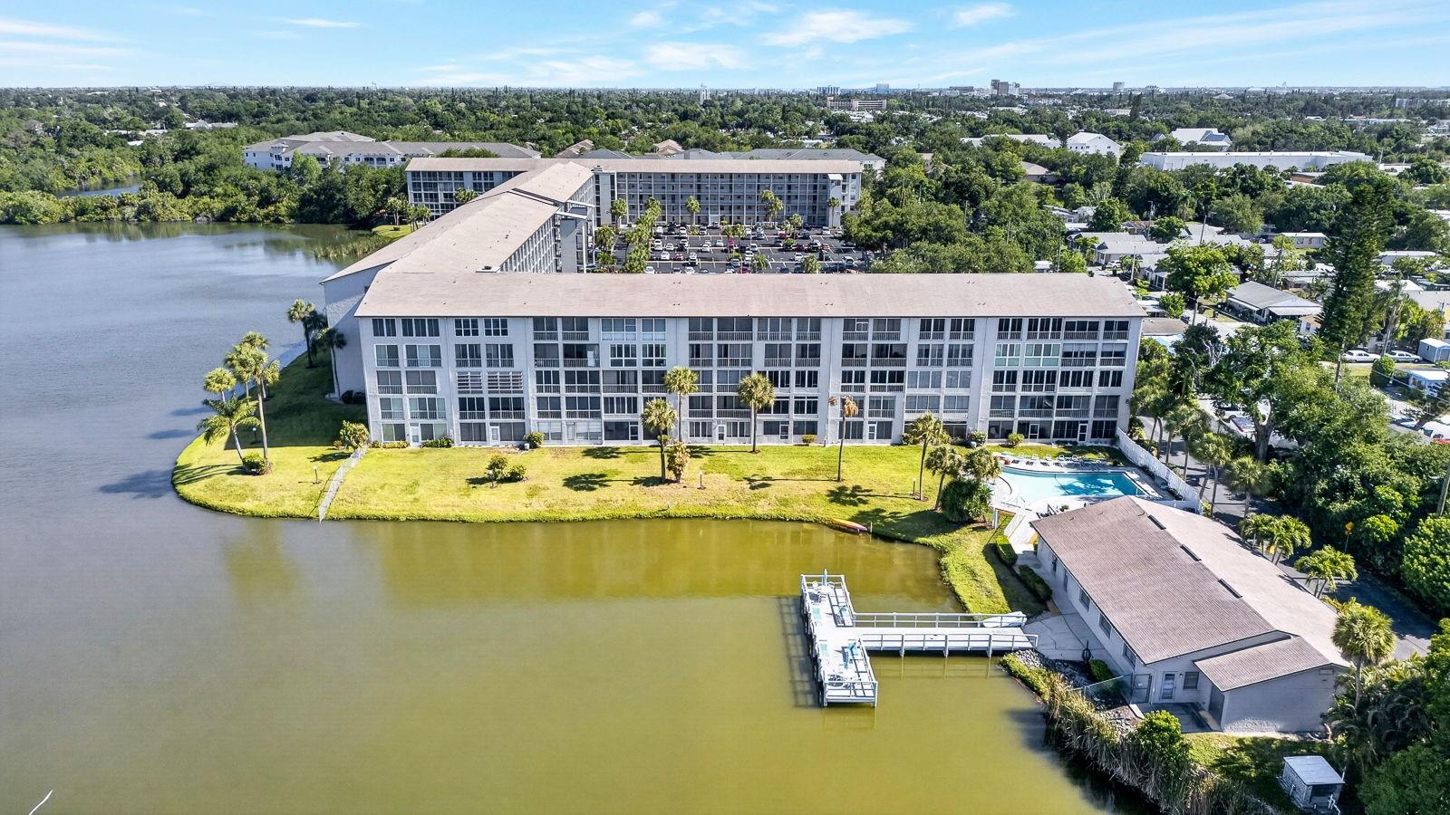 3344 LAKE BAYSHORE DR #P205