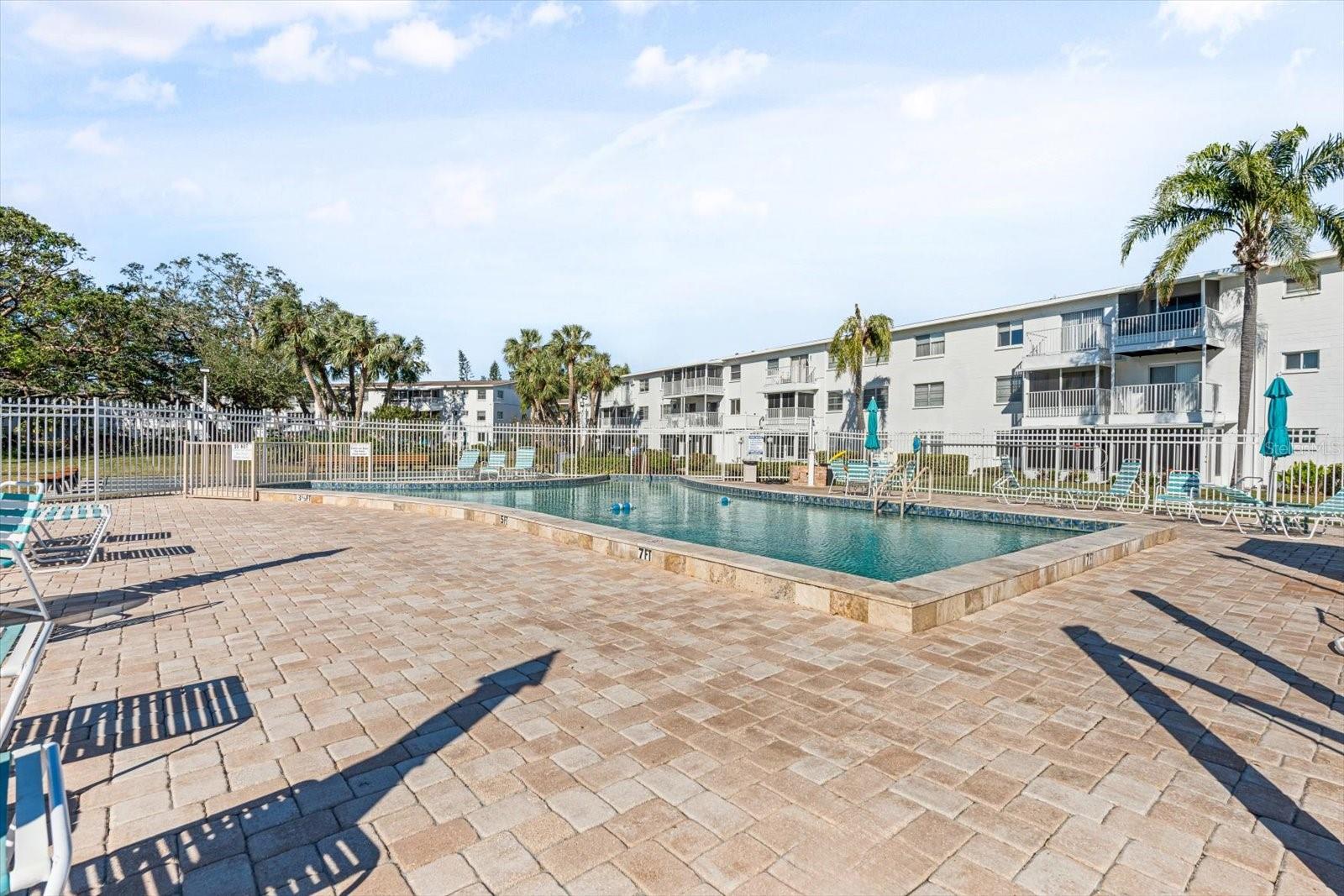 2326 CANAL DR #G25