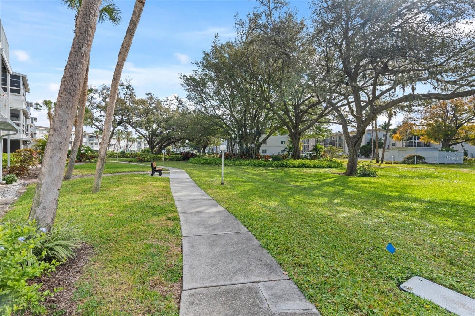 2326 CANAL DR #G25