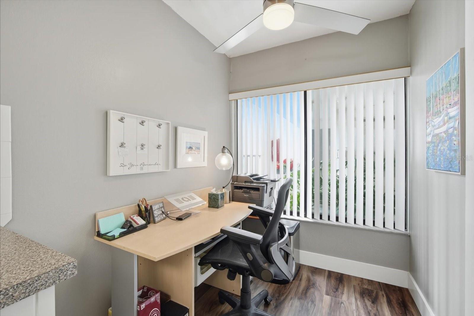3705 E BAY DR #117