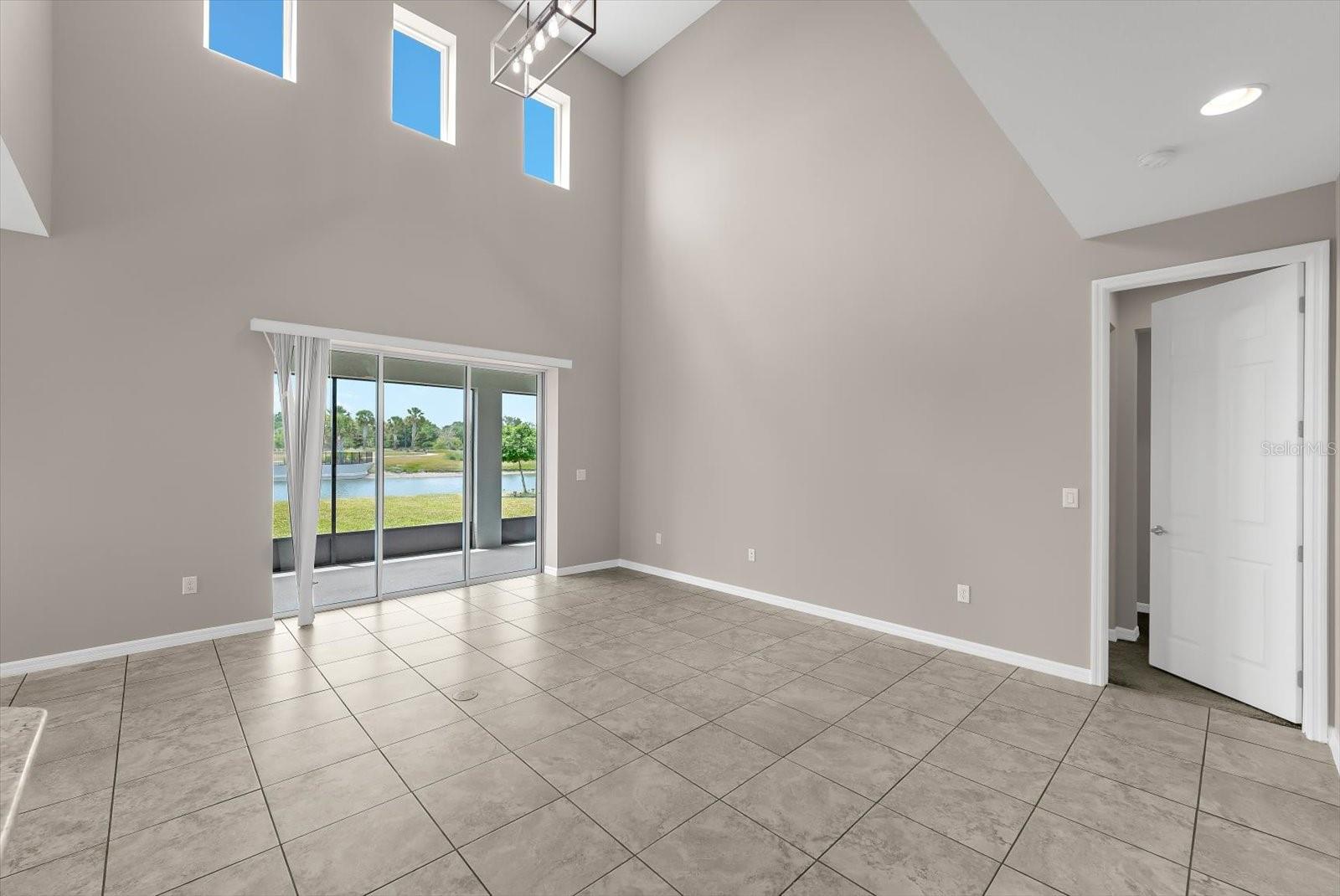 5633 MAIDENSTONE WAY