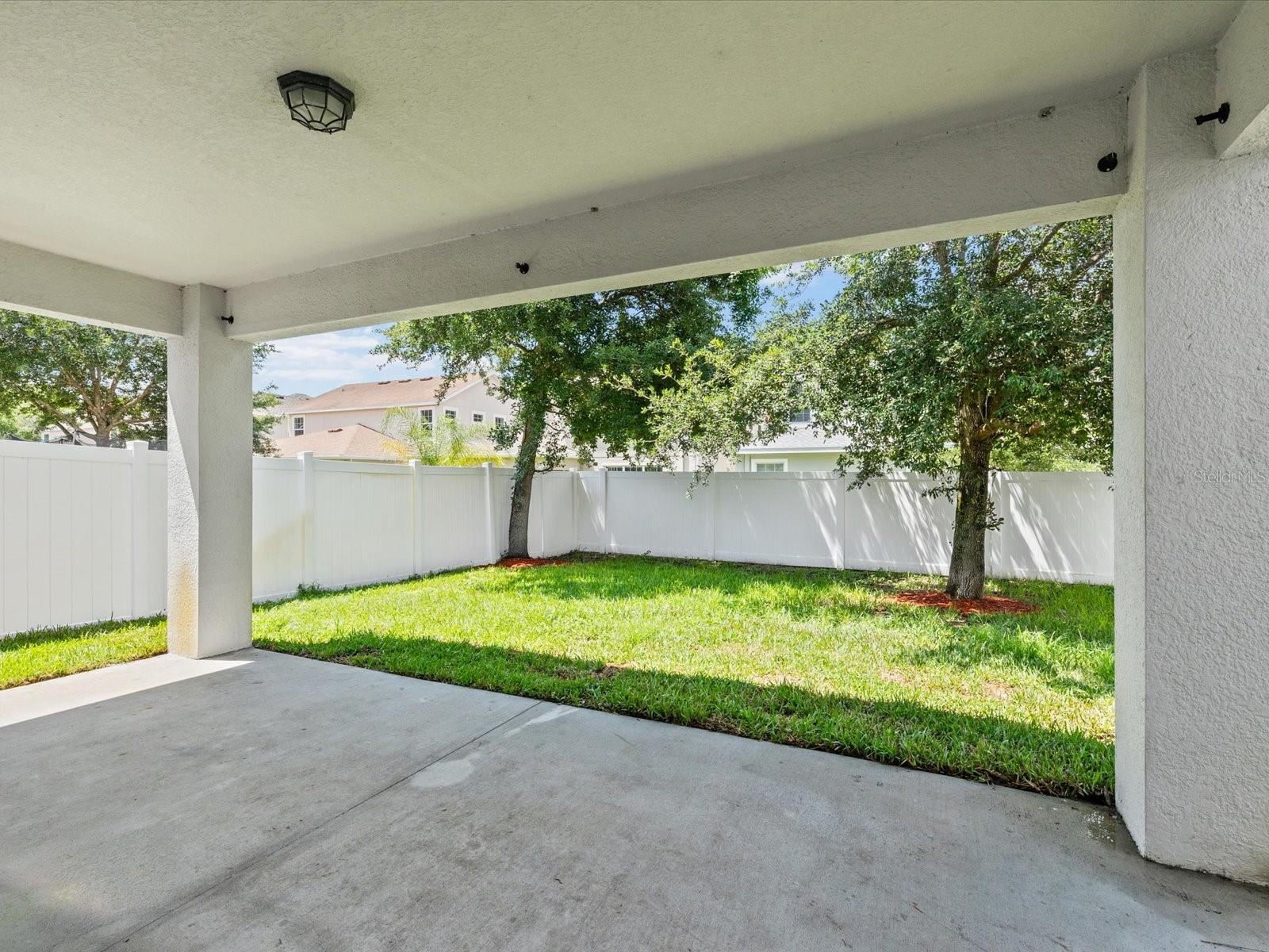 7105 PARK TREE DR