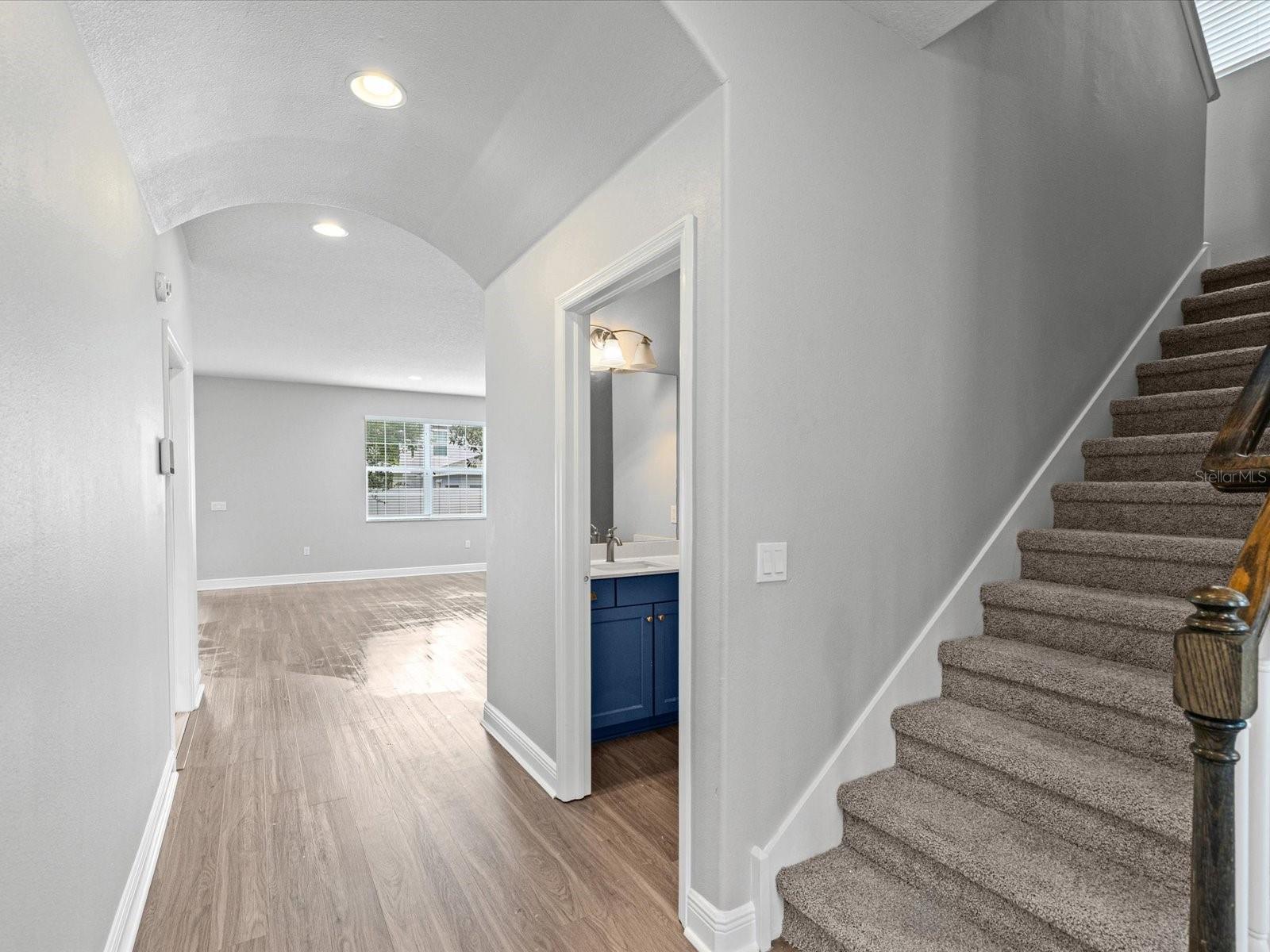 7105 PARK TREE DR