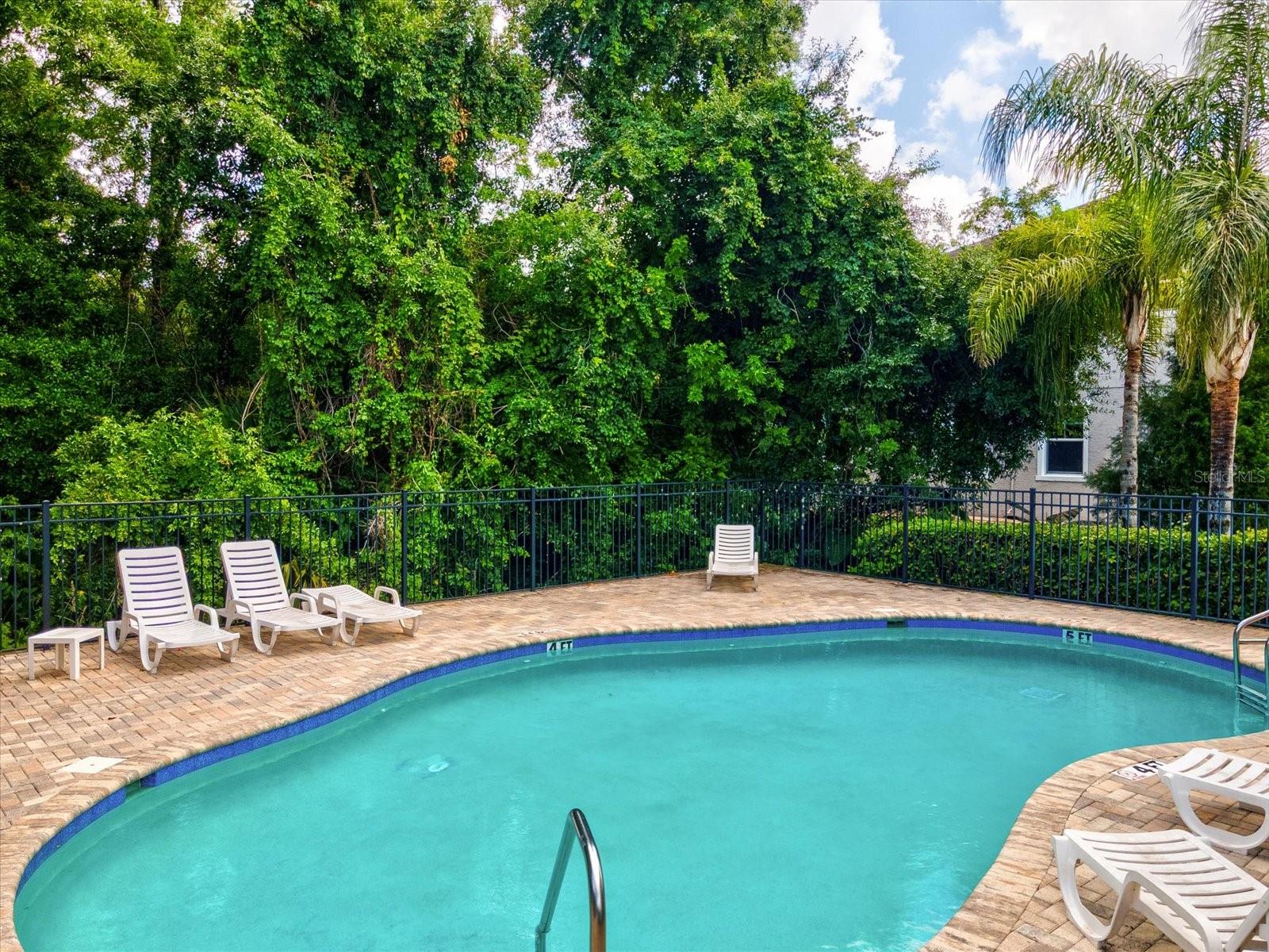7105 PARK TREE DR