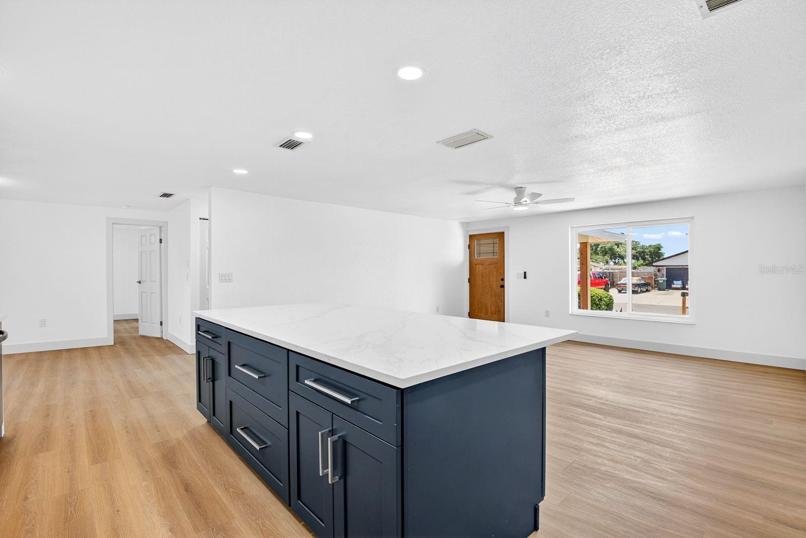 6306 37TH AVE W