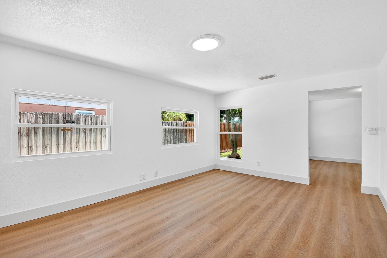 6306 37TH AVE W