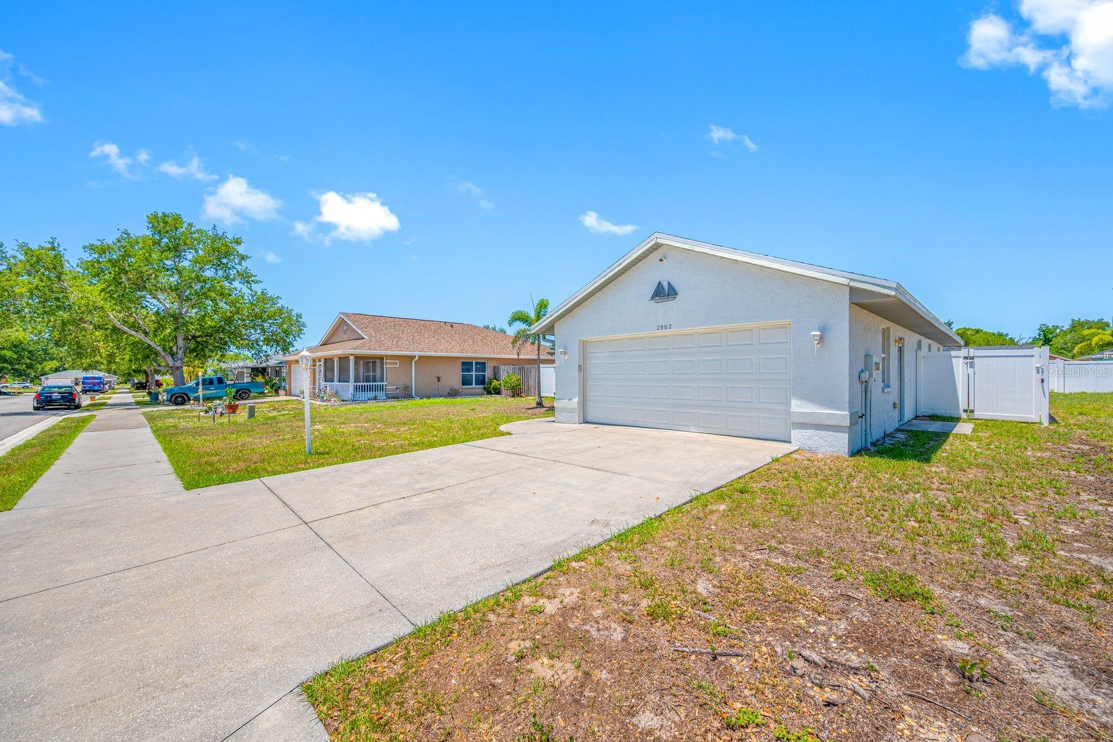 2802 93RD CT E