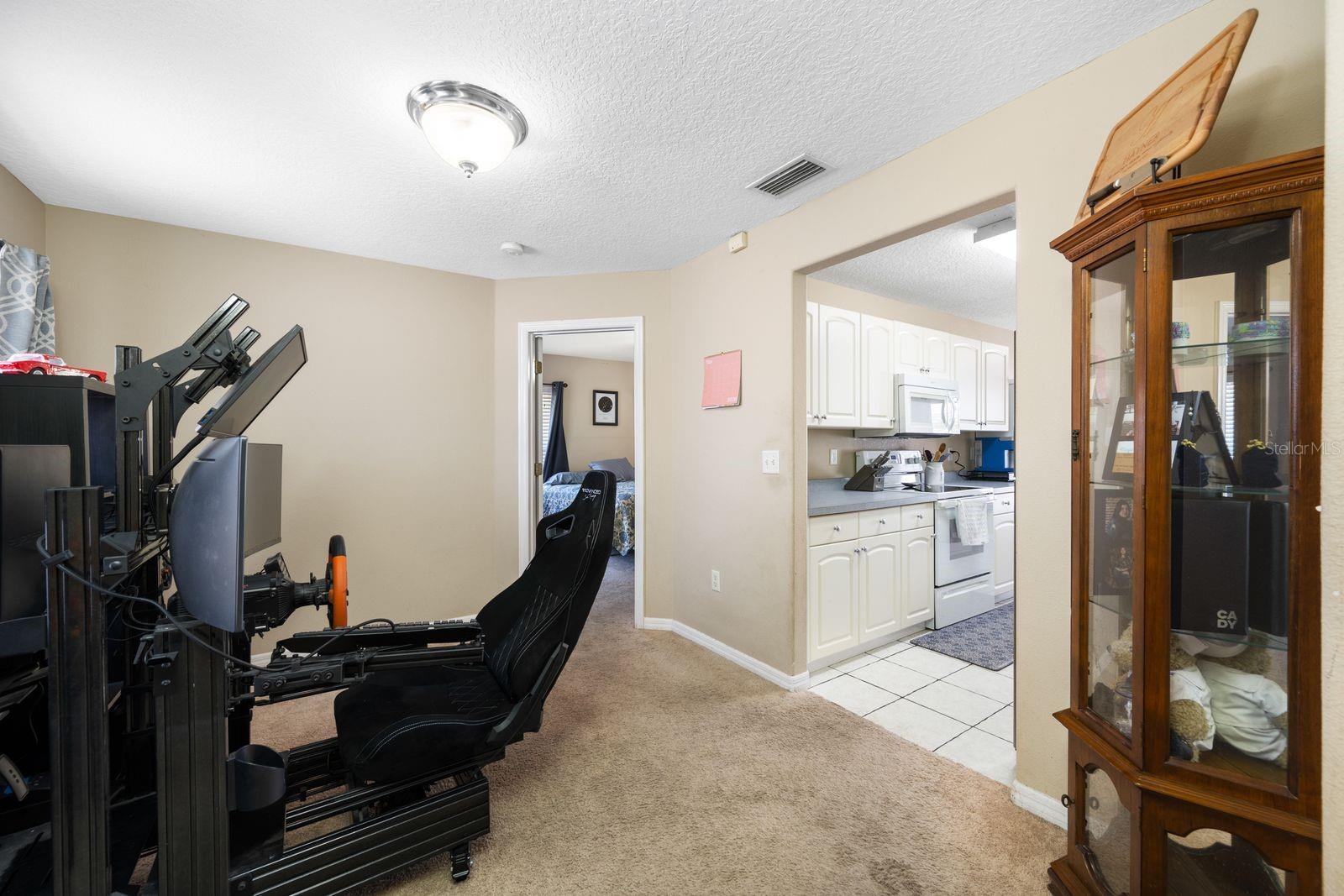 2802 93RD CT E