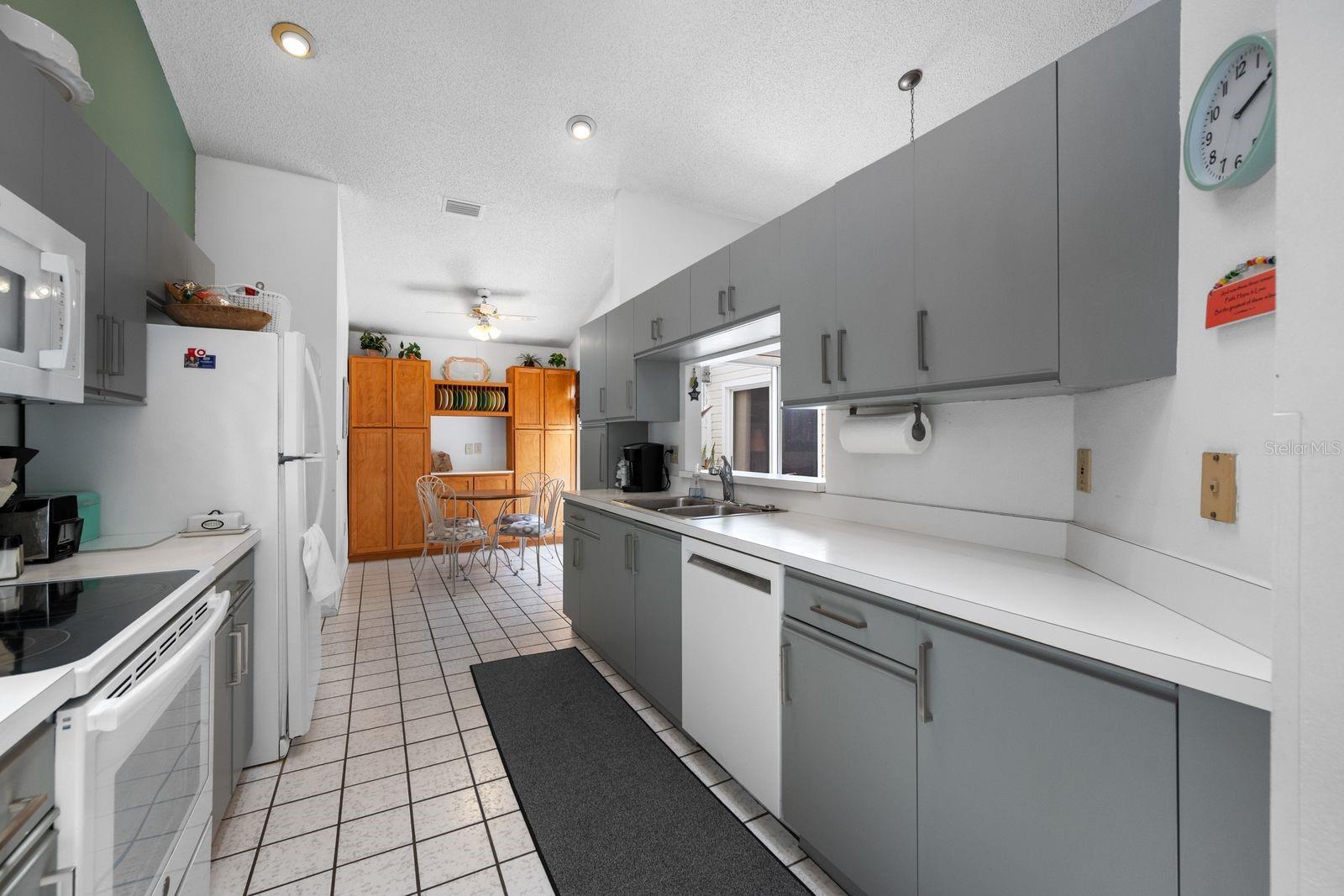 3886 40TH AVE W