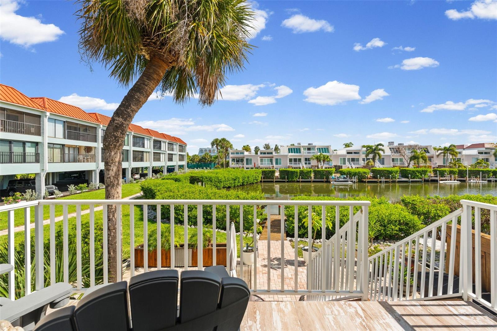 3701 E BAY DR #1