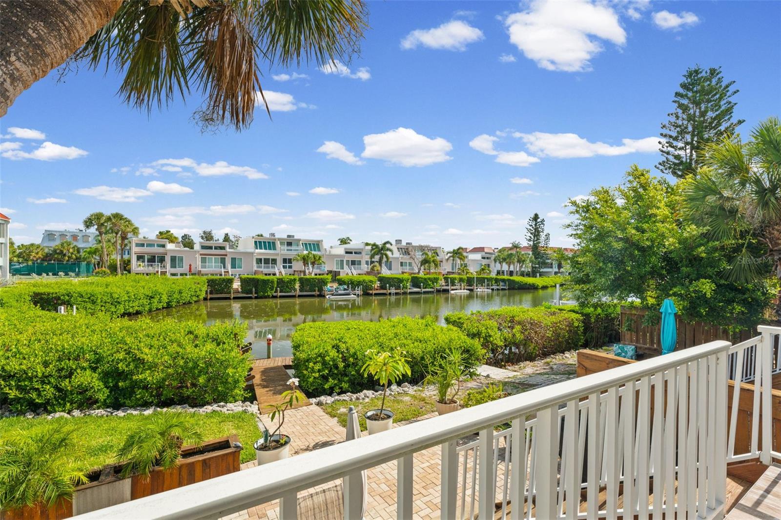 3701 E BAY DR #1