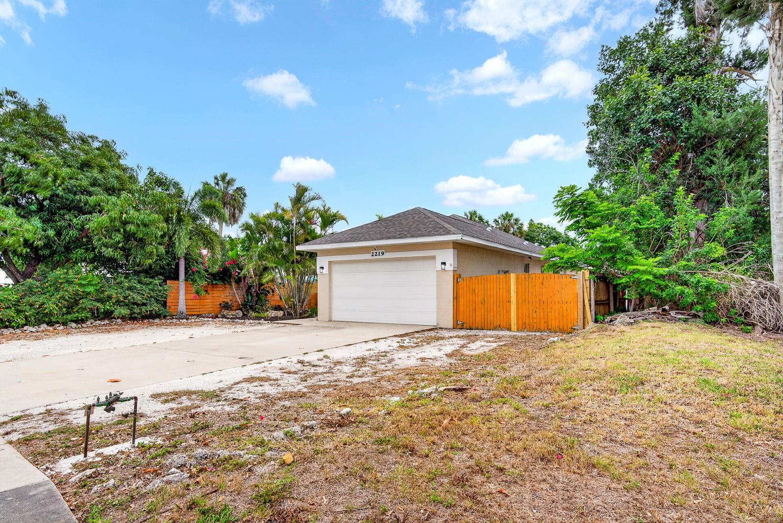 2219 18TH AVE W