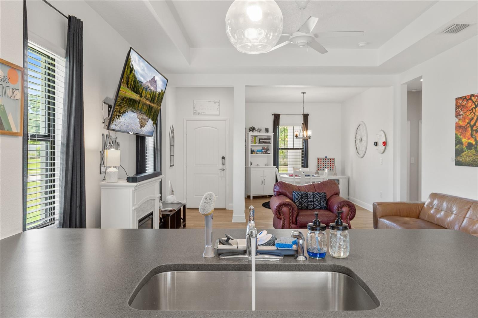 260 BRIENZA LOOP