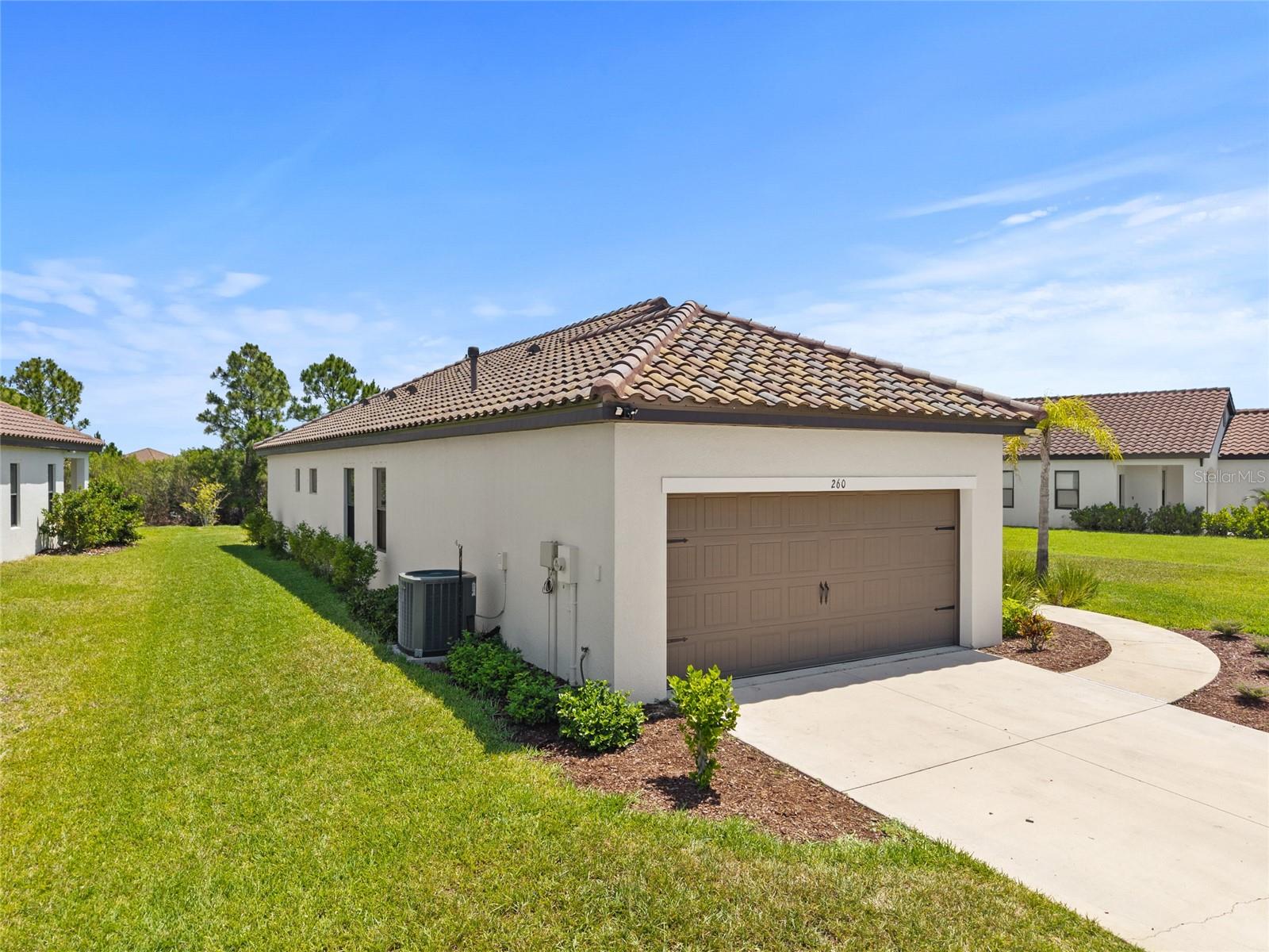 260 BRIENZA LOOP