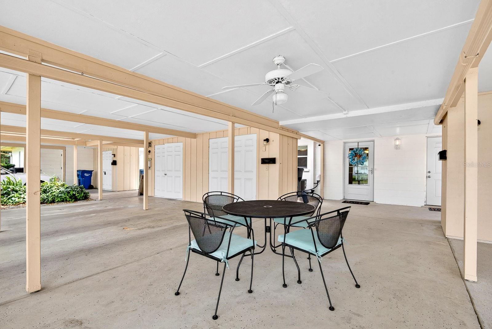 5055 LIVE OAK CIR #5055