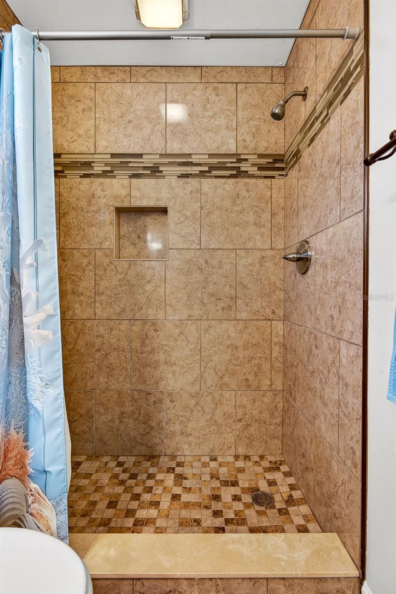 5055 LIVE OAK CIR #5055