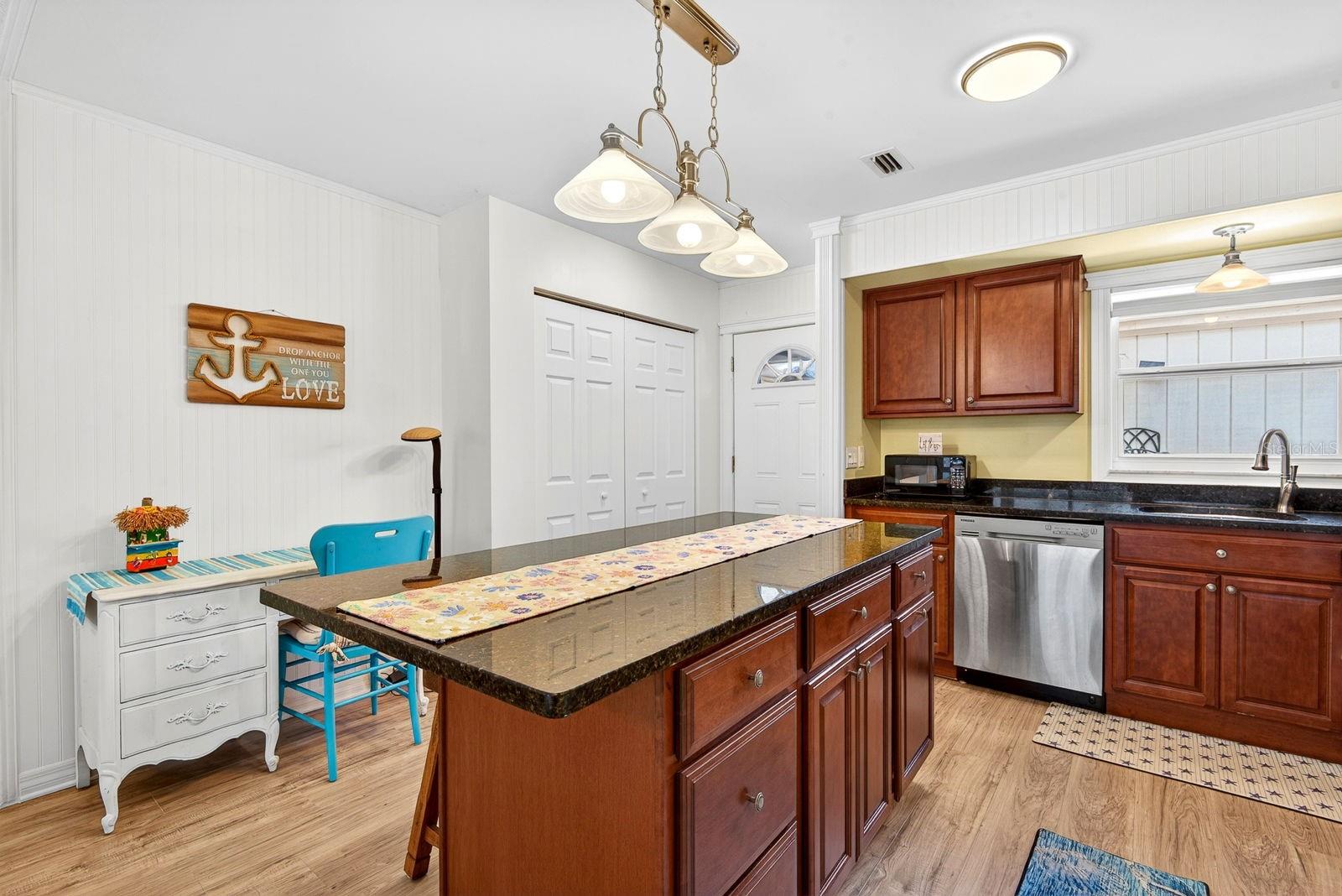 5055 LIVE OAK CIR #5055