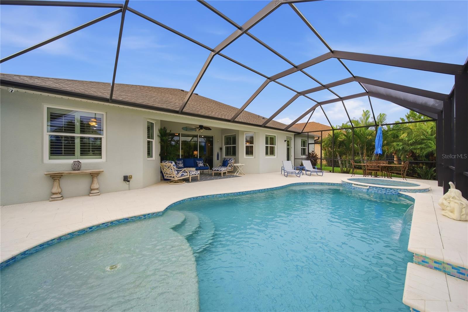 514 HONEYFLOWER LOOP
