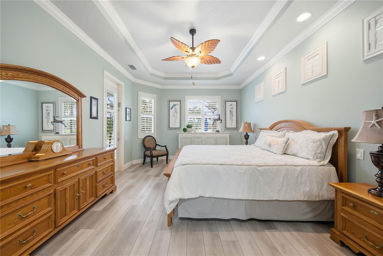 514 HONEYFLOWER LOOP