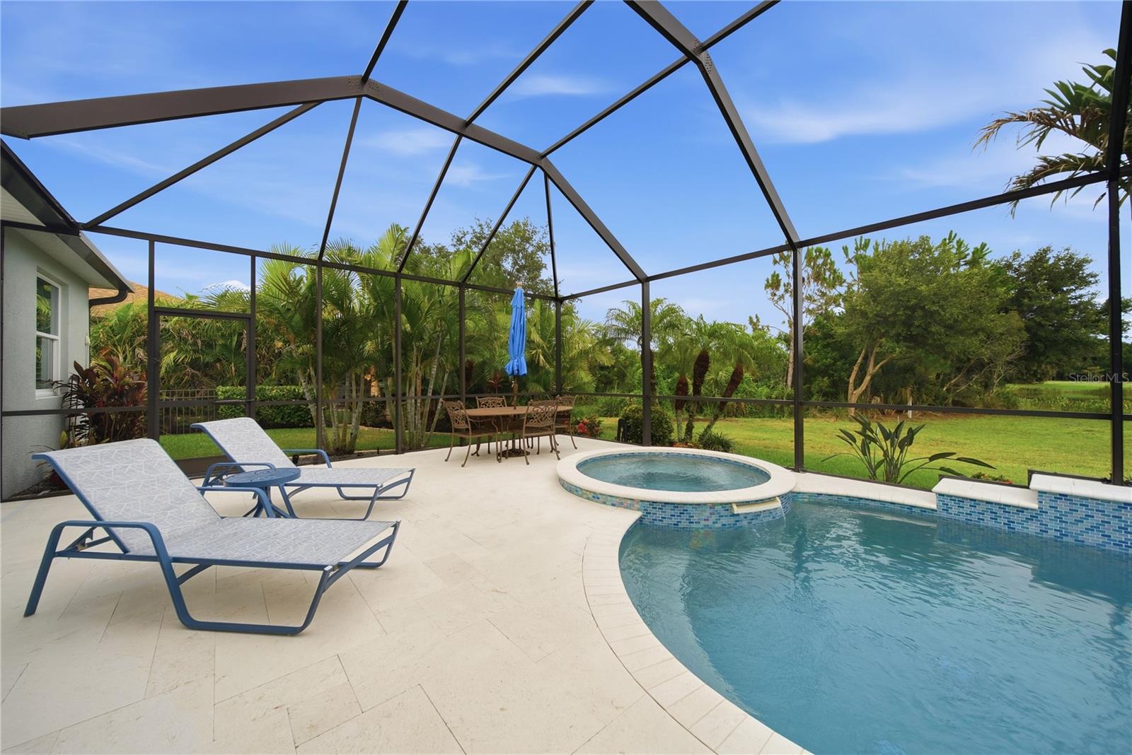 514 HONEYFLOWER LOOP