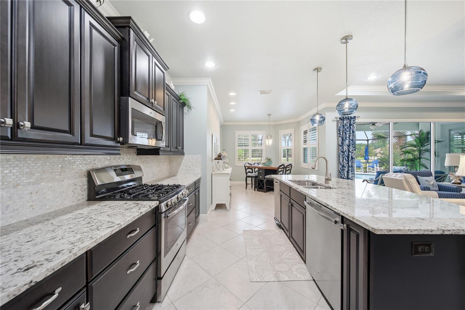514 HONEYFLOWER LOOP