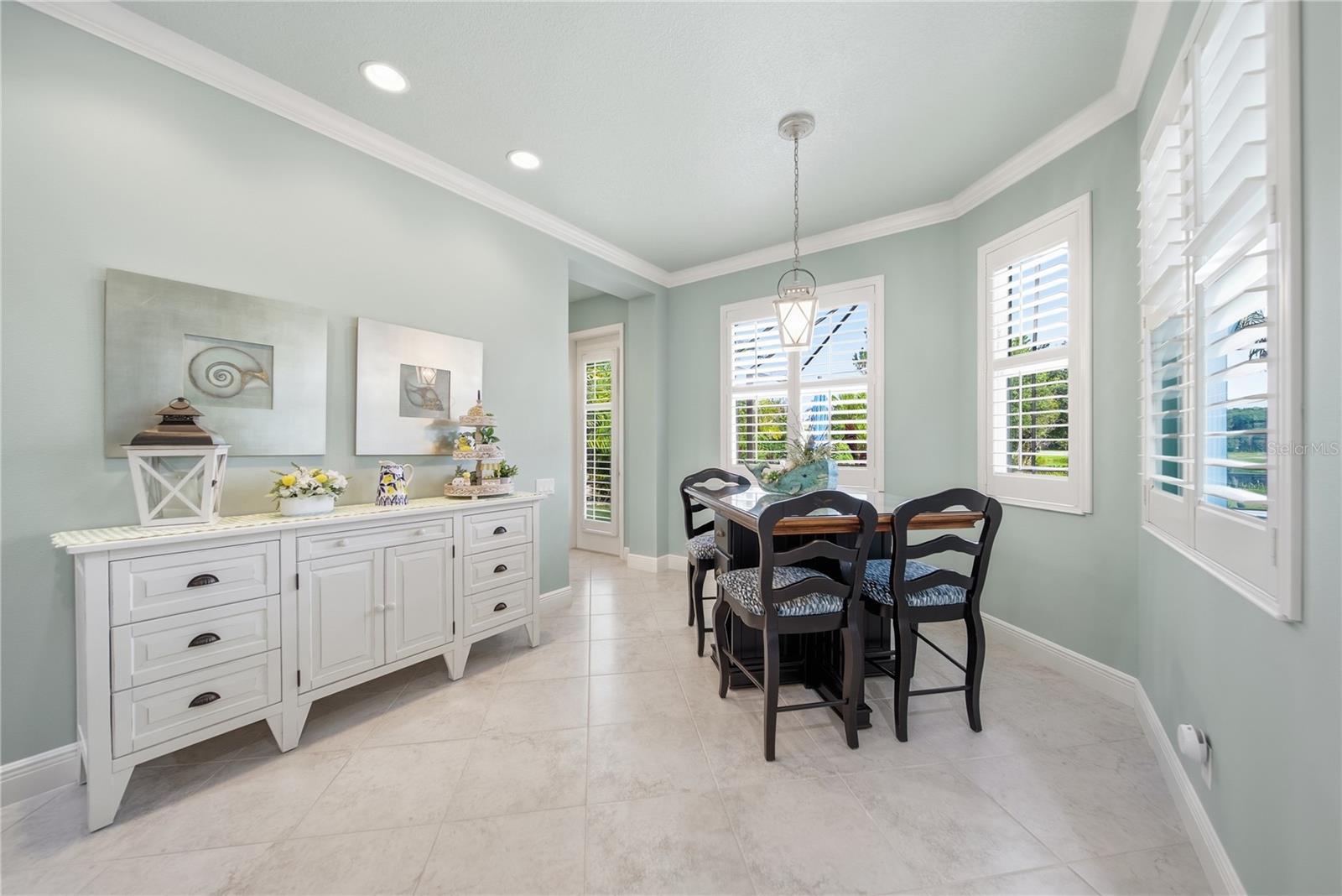 514 HONEYFLOWER LOOP