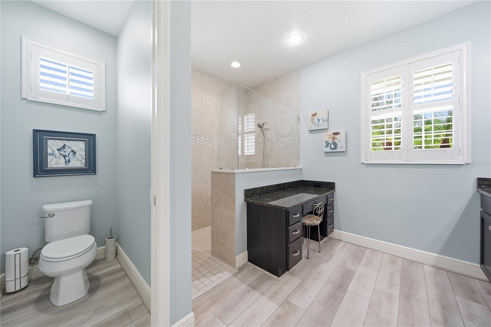 514 HONEYFLOWER LOOP