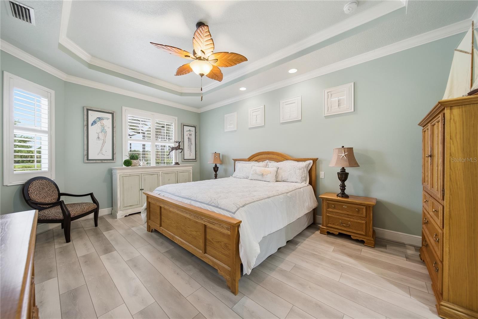 514 HONEYFLOWER LOOP