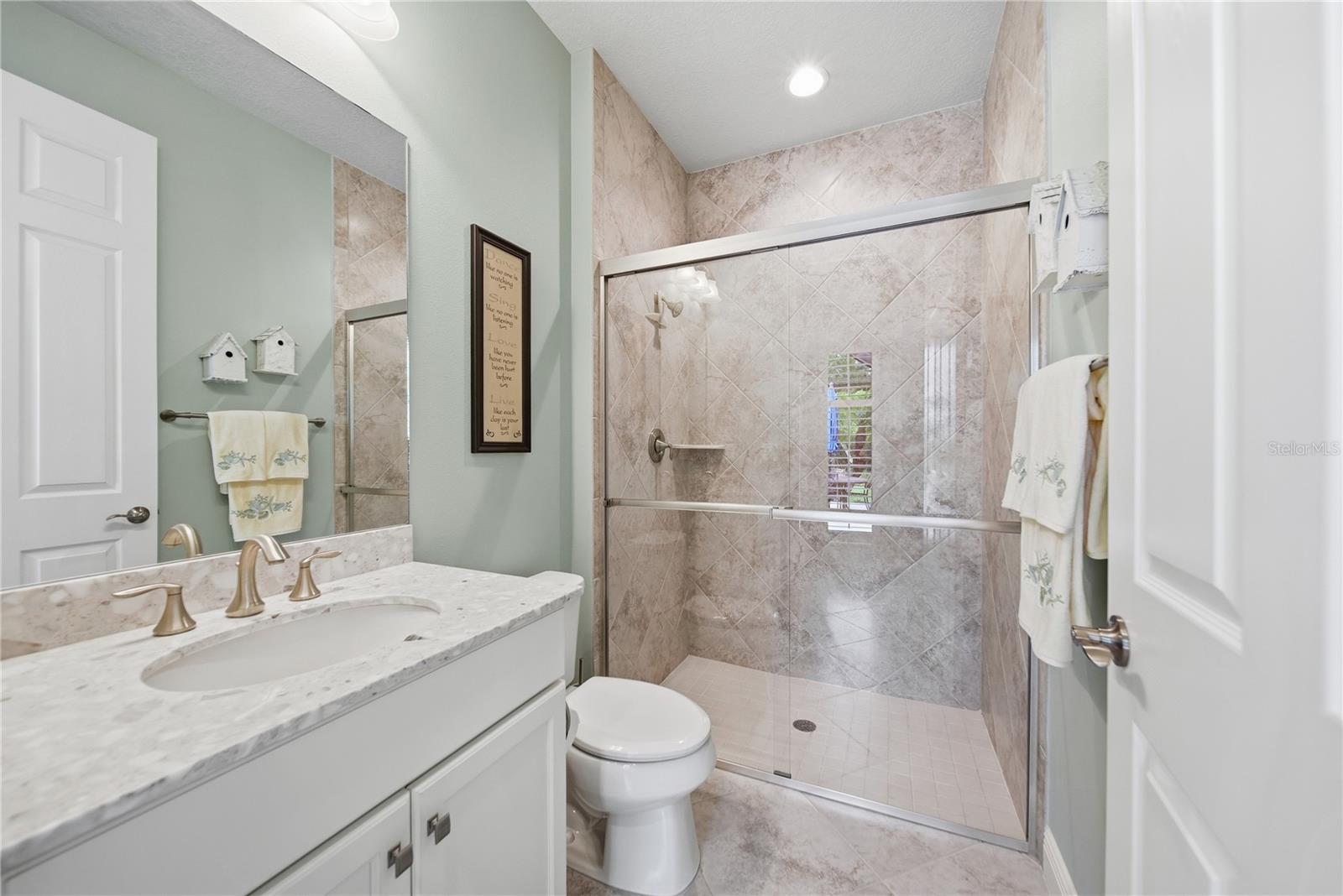 514 HONEYFLOWER LOOP